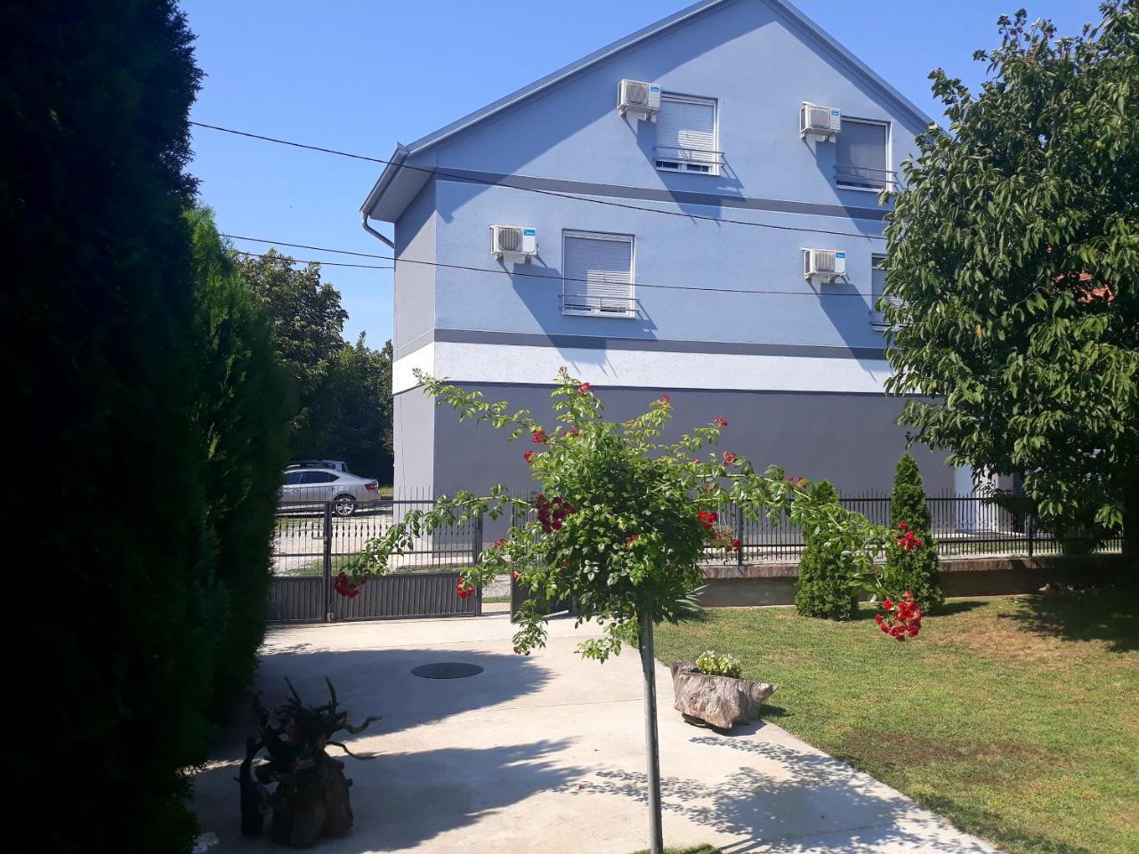 Apartments Popovic Belgrade Luaran gambar