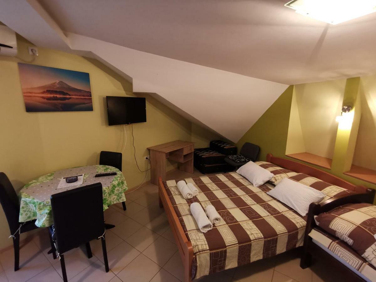 Apartments Popovic Belgrade Bilik gambar